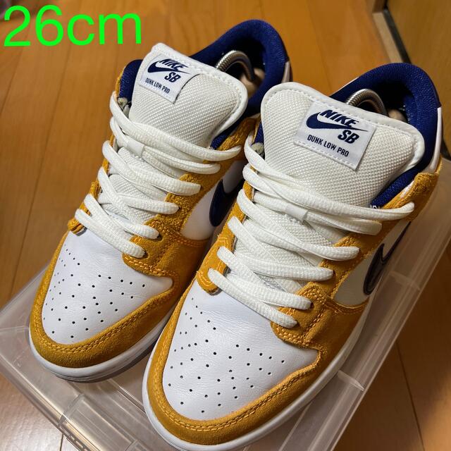 NIKE(ナイキ)のNIKE SB DUNK LOW PRO LASER ORANGE メンズの靴/シューズ(スニーカー)の商品写真