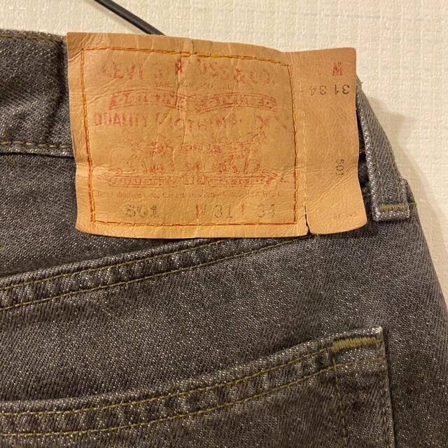 USA製 Levi's 先染め　ブラック　501　w31 L34ゴールデン メンズのパンツ(デニム/ジーンズ)の商品写真