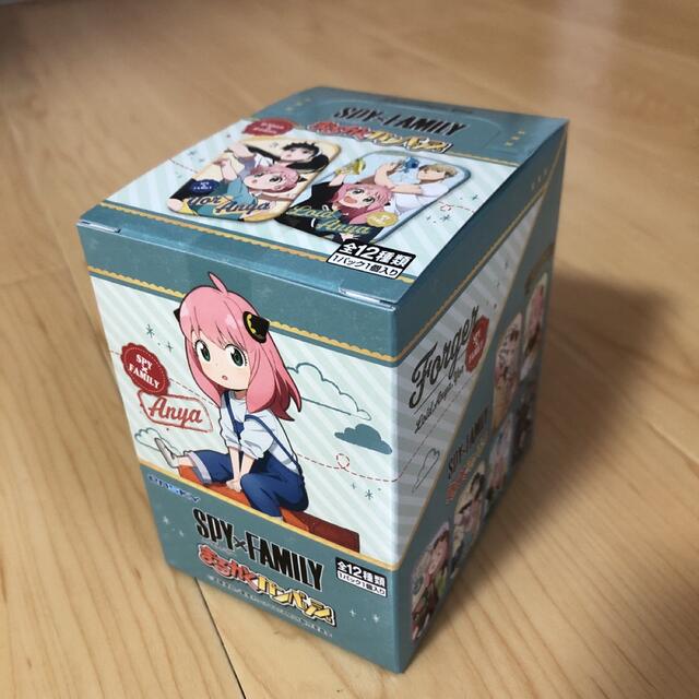 スパイファミリー　まるかくカンバッジ　1BOX