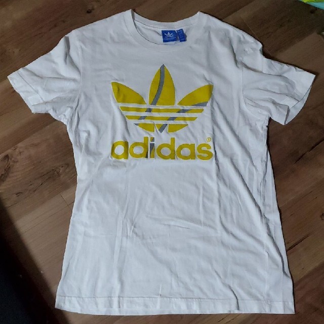 adidas(アディダス)のadidas　Tシャツ レディースのトップス(Tシャツ(半袖/袖なし))の商品写真