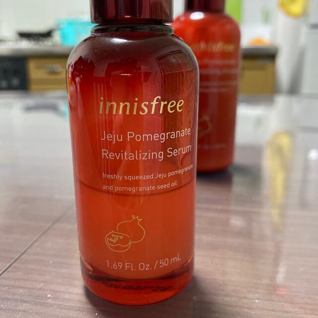 Innisfree(イニスフリー)のINNISFREE EMULSION と SERUM セット コスメ/美容のスキンケア/基礎化粧品(美容液)の商品写真