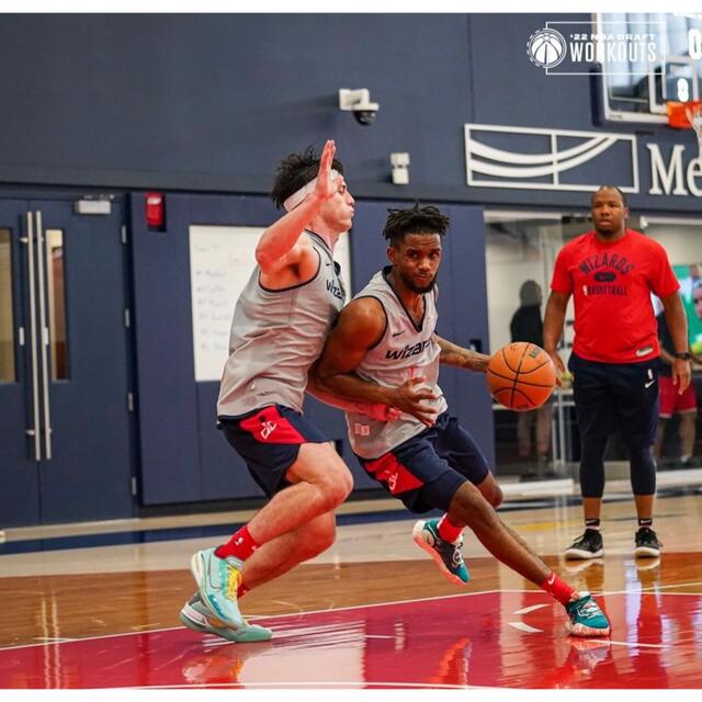 ロサンゼルスレイカーズNBA選手支給品ポロシャツMサイズ