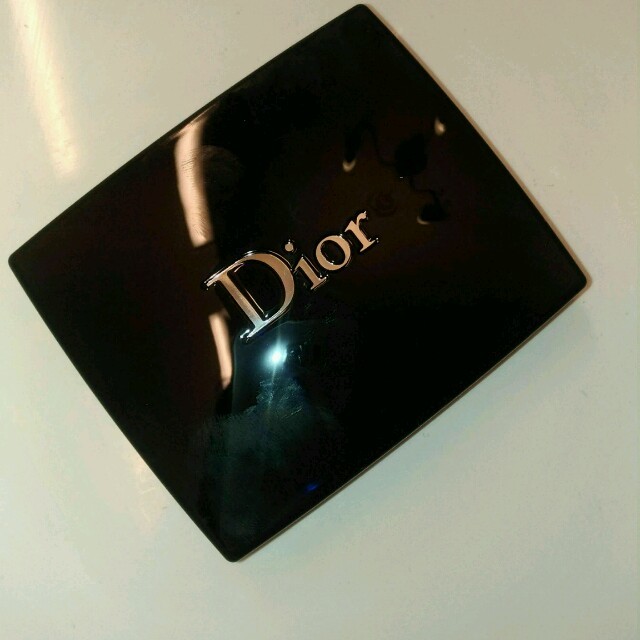 Christian Dior(クリスチャンディオール)のディオール　サンククルール　806 スカイライン コスメ/美容のベースメイク/化粧品(アイシャドウ)の商品写真