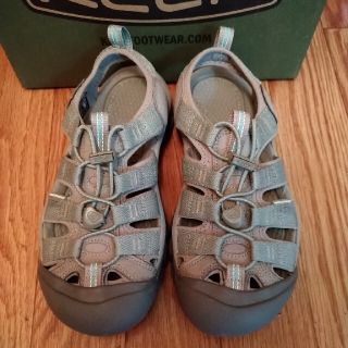 キーン(KEEN)のKEEN   レディース サンダル  23センチ  新品 箱あり(サンダル)