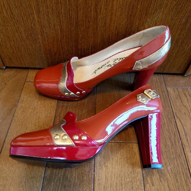 UNITED ARROWS(ユナイテッドアローズ)のユナイテッドアローズパンプス レディースの靴/シューズ(ハイヒール/パンプス)の商品写真