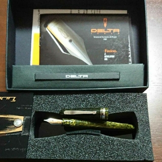 デルタ(DELTA)のDELTA万年筆 Fusion82（おまけインク付き）(ペン/マーカー)
