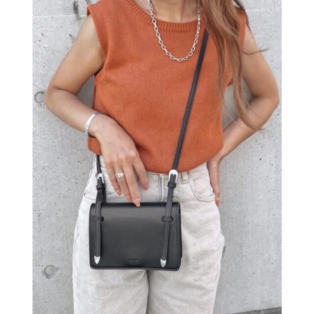 moussy(マウジー)のmoussy CROPPED ニットトップス レディースのトップス(タンクトップ)の商品写真