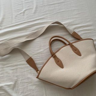 ザラ(ZARA)のZARA ハンドバッグ(ハンドバッグ)