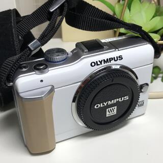 オリンパス(OLYMPUS)の❤️オリンパス PL1カメラボディ ❤️(ミラーレス一眼)