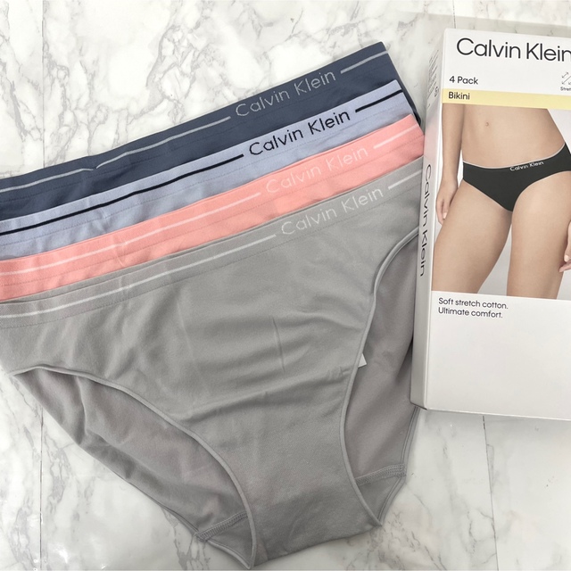 Calvin Klein(カルバンクライン)のCK カルバン・クライン シームレスビキニ ショーツ パンツ 3枚 Mサイズ レディースの下着/アンダーウェア(ショーツ)の商品写真