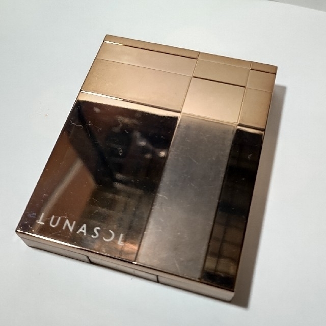 LUNASOL(ルナソル)のルナソル　アイシャドウ02 コスメ/美容のベースメイク/化粧品(アイシャドウ)の商品写真