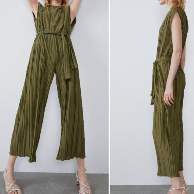 ZARA - ZARA オールインワン ブラック サロペット ジャンプ