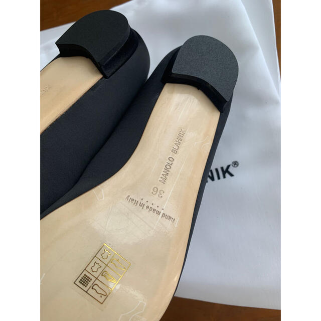 マノロブラニクMANOLO BLAHNIKルルムフラットパンプス