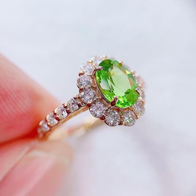 搬入設置サービス付 ☆1.31ct☆✨ペリドット0.95ctダイヤモンドK18PG