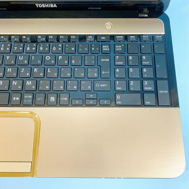 東芝(トウシバ)の✨超美品✨オシャレゴールド⭐Corei5/メモリ8GB/大容量1TB/カメラ付き スマホ/家電/カメラのPC/タブレット(ノートPC)の商品写真