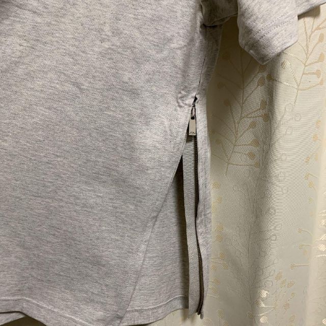 A.P.C.】ユニセックスsacaiコラボTシャツ richproducts.com.au