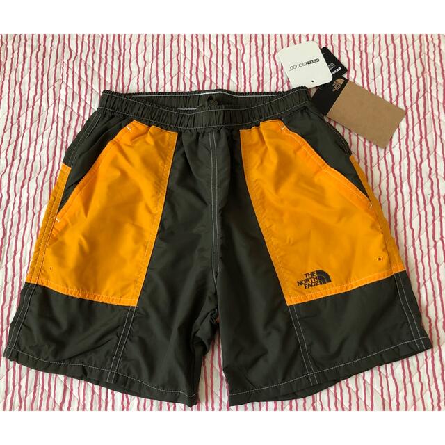 THE NORTH FACE(ザノースフェイス)の新品　ノースフェイス　水着　150 水陸両用 キッズ/ベビー/マタニティのキッズ服男の子用(90cm~)(水着)の商品写真