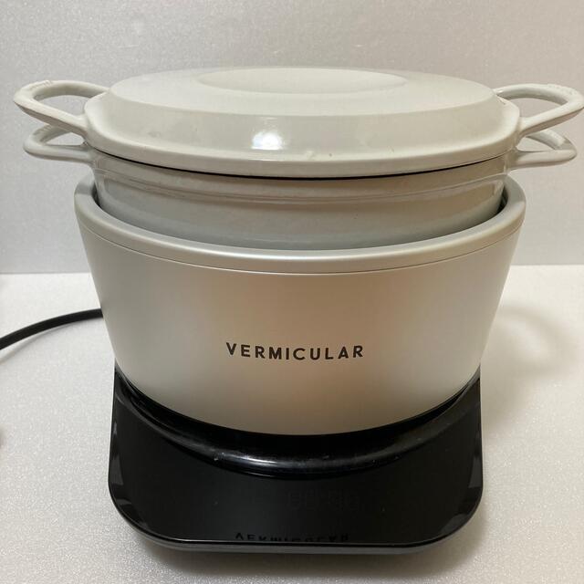 Vermicular(バーミキュラ)のVERMICULAR RICEPOT 5合炊き バーミキュラ ライスポット スマホ/家電/カメラの調理家電(炊飯器)の商品写真