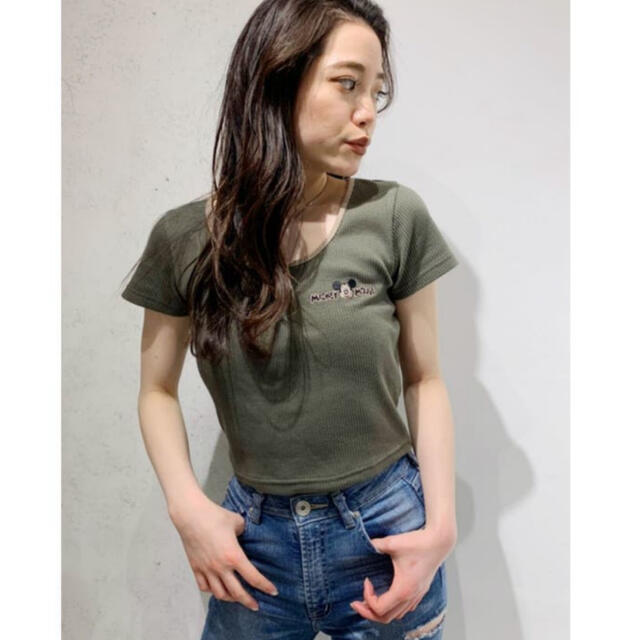 GYDA ミッキー ショート丈 Tシャツ