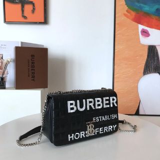 希少　未使用　BURBERRY　バーバリー　ローラ　チェーン　ショルダーバッグ