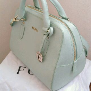 フルラ(Furla)の【新品】フルラ　2way チャーム付バッグ(ショルダーバッグ)