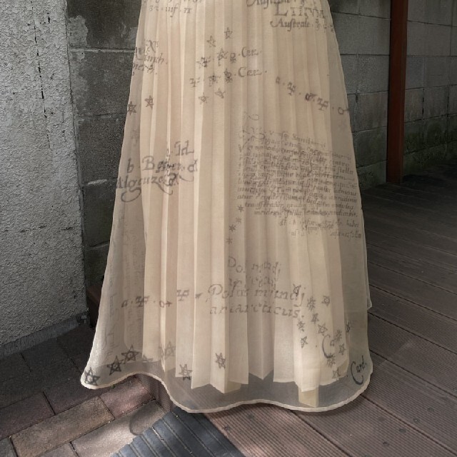 期間限定送料無料】 HOROSCOPE SHEER PLEATS SKIRT tdh-latinoamerica.de