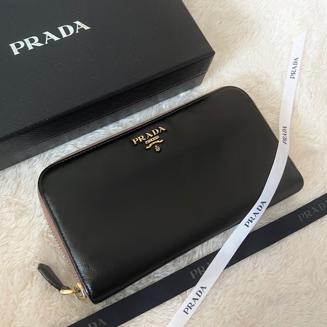 美品 PRADA プラダ 長財布 ラウンドファスナー財布