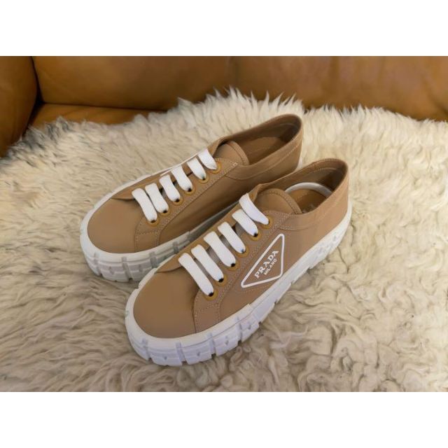 PRADA プラダ スニーカー - husnususlu.com