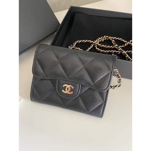 CHANEL(シャネル)のCHANEL チェーンウォレット　31番台　ブラック　シャンパンゴールド　バッグ レディースのバッグ(ショルダーバッグ)の商品写真