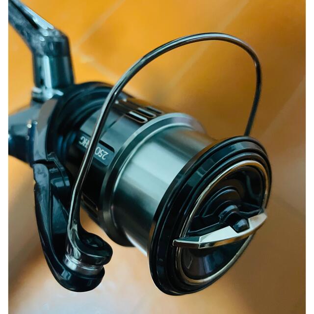 SHIMANO(シマノ)の 19 ヴァンキッシュ 2500SHG シマノ 美品 スポーツ/アウトドアのフィッシング(リール)の商品写真