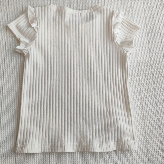 anyFAM(エニィファム)のanyFAM エニファム　リボントップス　白 キッズ/ベビー/マタニティのキッズ服女の子用(90cm~)(Tシャツ/カットソー)の商品写真