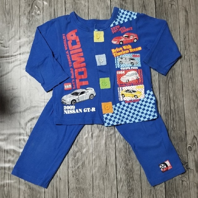 Takara Tomy(タカラトミー)のトミカのパジャマ、100センチ キッズ/ベビー/マタニティのキッズ服男の子用(90cm~)(パジャマ)の商品写真