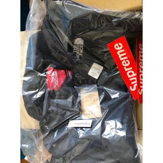 シュプリーム(Supreme)のsupreme TNF trekking convertible jacketL(マウンテンパーカー)