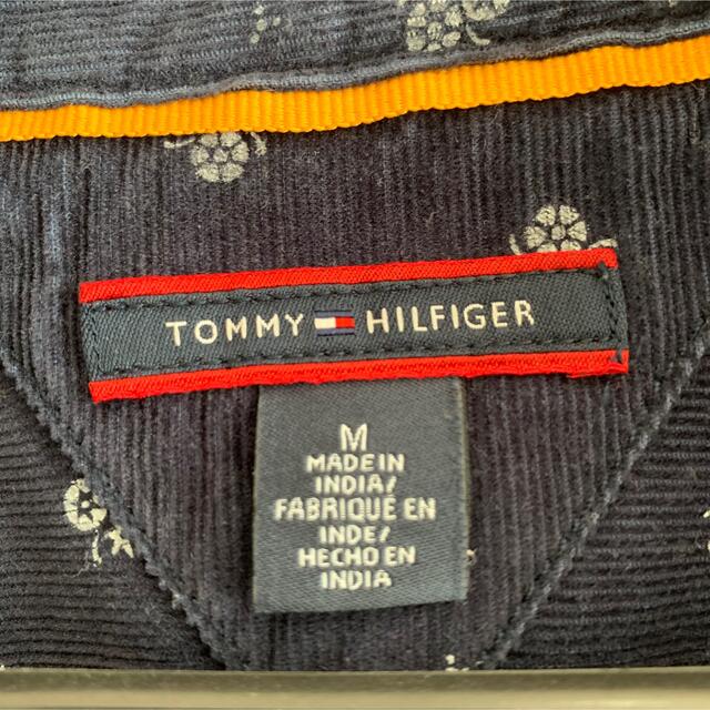 TOMMY HILFIGER(トミーヒルフィガー)のトミーヒルフィガー　シャツ　花柄　ネイビー レディースのトップス(シャツ/ブラウス(長袖/七分))の商品写真