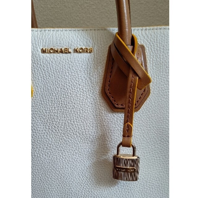 Michael Kors(マイケルコース)のMICHEAL KORS 2wayショルダーバッグ レディースのバッグ(ハンドバッグ)の商品写真