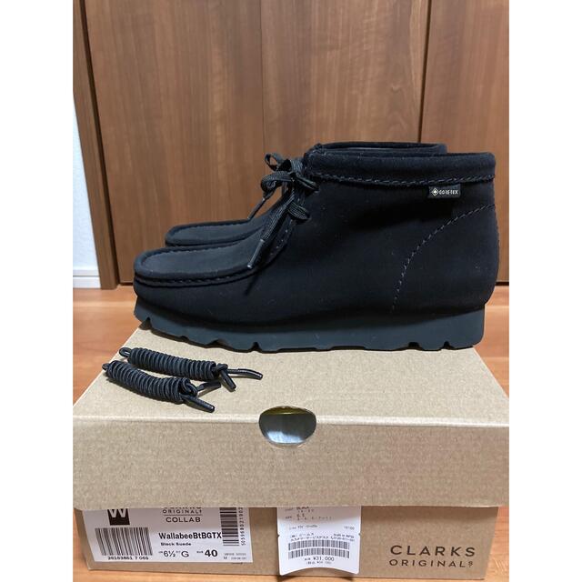 Clarks(クラークス)のClarks × BEAMS 別注 ワラビー ブーツ ゴアテックス 黒 メンズの靴/シューズ(ブーツ)の商品写真