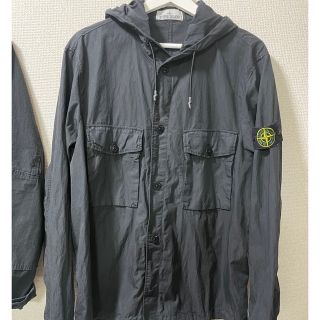 ストーンアイランド(STONE ISLAND)のストーンアイランド　フーデッドシャツ　　黒Lサイズ(シャツ)