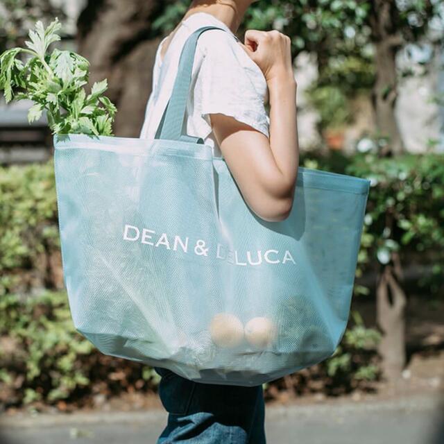 DEAN & DELUCA(ディーンアンドデルーカ)のDEAN & DELUCA　メッシュトートバッグ　プールや海に レディースのバッグ(トートバッグ)の商品写真