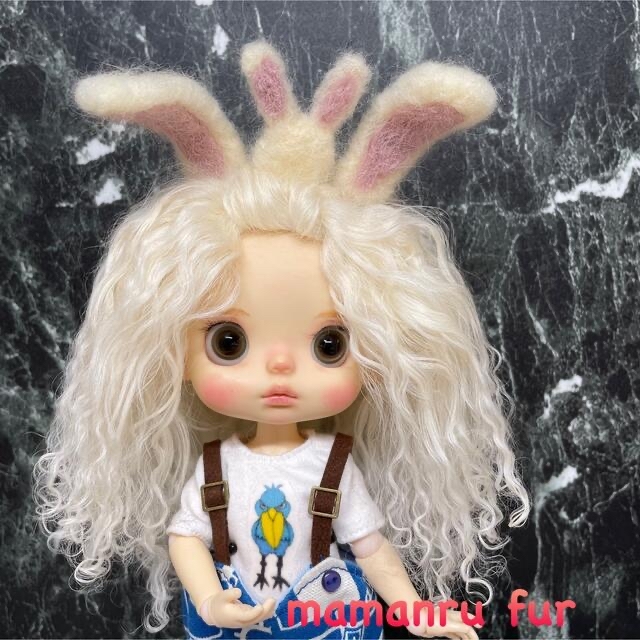 blythe _wm-853バニラクリーム????チベットラムウィッグ????耳付き????