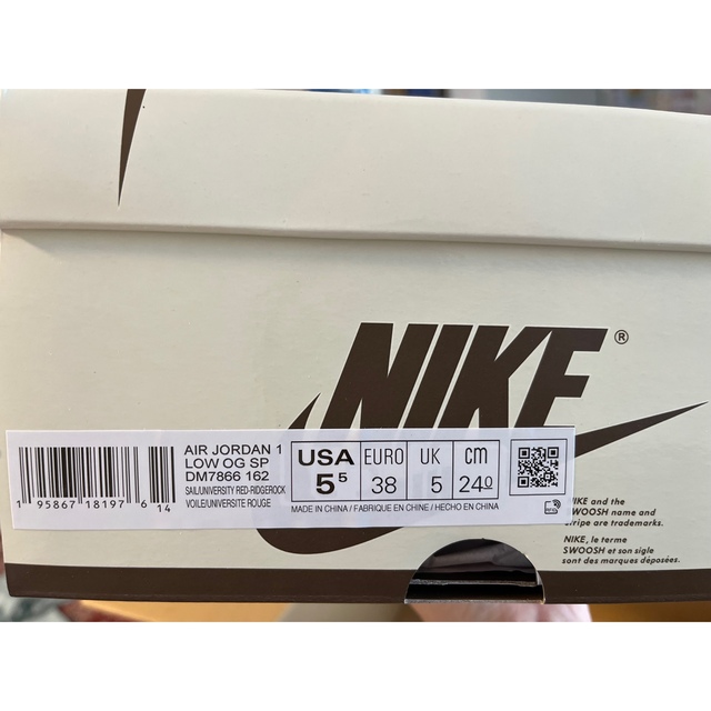 NIKE(ナイキ)のトラヴィススコット＆エアジョーダン1 low US5.5/24cm メンズの靴/シューズ(スニーカー)の商品写真