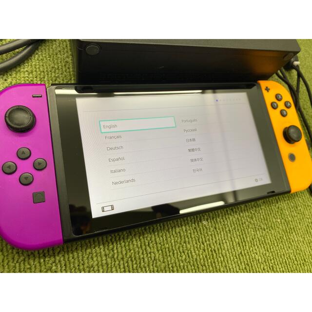 Nintendo Switch(ニンテンドースイッチ)の動作品　Nintendo Switch 本体(HAC-001 (-01)) エンタメ/ホビーのゲームソフト/ゲーム機本体(家庭用ゲーム機本体)の商品写真