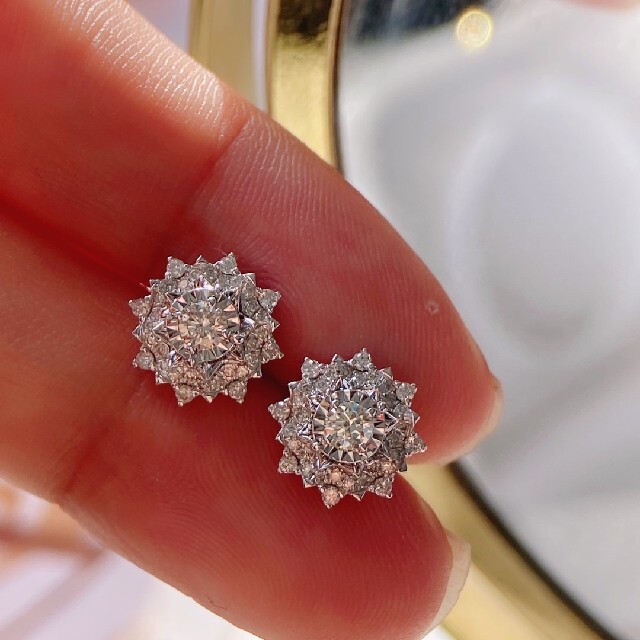 天然ダイヤモンドピアス0.4ct k18 - zonanova.com.br