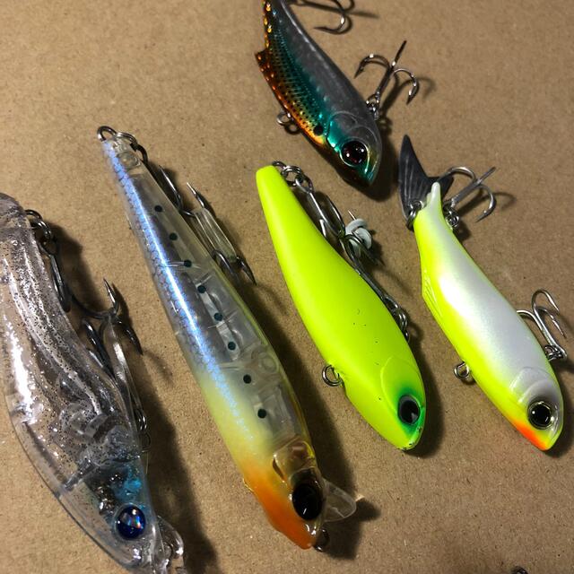 Megabass(メガバス)のシーバス用ルアー9点セット 使用済 ブルーブルーやメガバスなど スポーツ/アウトドアのフィッシング(ルアー用品)の商品写真