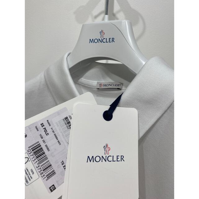 MONCLER(モンクレール)のポロシャツ メンズ　モンクレール　moncler 新作　日本未発売　ホワイト メンズのトップス(ポロシャツ)の商品写真