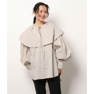 emmi atelier - emmi atelier コンシャスカラーブラウスの通販|ラクマ