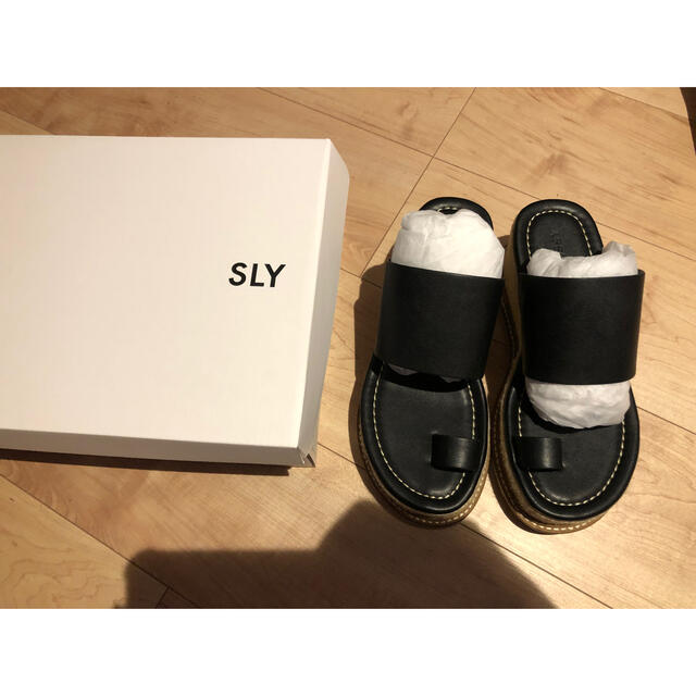 SLY  新品　サンダル　M size