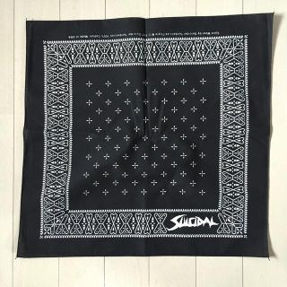 スイサダルテンデンシーズ(SUICIDAL TENDENCIES)の新品  USA製 スーサイダル クロス柄 バンダナ  送料込み  黒(バンダナ/スカーフ)