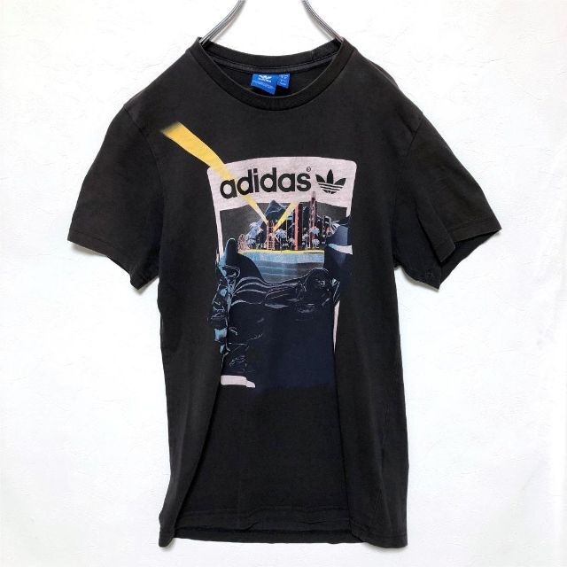 adidas(アディダス)のadidas（アディダス） チャコールグレー 近未来 トレフォイル 半袖Tシャツ メンズのトップス(Tシャツ/カットソー(半袖/袖なし))の商品写真