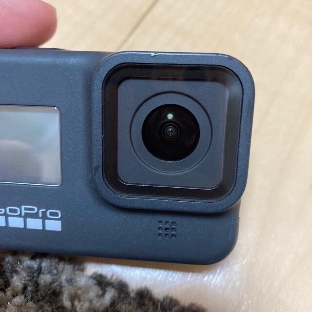 GoPro(ゴープロ)のgopro hero8 本体　MicroSD 保証書 ダイビングハウジング付き スマホ/家電/カメラのカメラ(ビデオカメラ)の商品写真