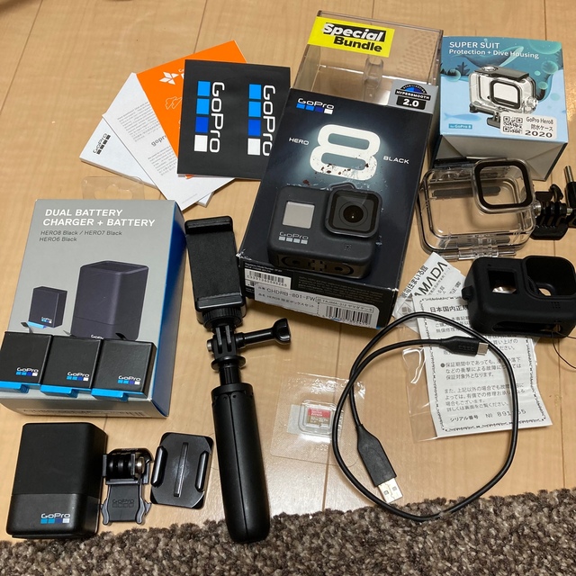 gopro hero8 本体　MicroSD 保証書 ダイビングハウジング付き